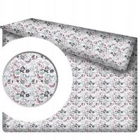 Prześcieradło bez gumki w jasnych kolorach w kwiatki i motyle 140x200 cm