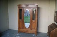 DĘBOWA, RZEŹBIONA SZAFA Z OWALNYM LUSTREM + PRZESZKLENIA - 150 CM SZEROKA