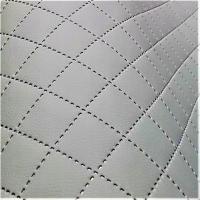 Светло-серая искусственная кожа мягкая стеганая ромбы 3x3 ткань Skaj Derma обивка