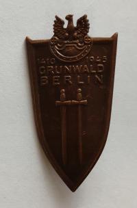 TARCZA GRUNWALD Odznaka Grunwaldzka Grunwald Berlin Caritas