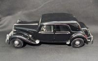 MODEL CITROEN 15CV 6 CYL (1952) - MAISTO 1:18