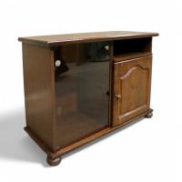 8518 Klasyczna, prosta szafka RTV z szybą WYPRZEDAŻ