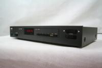 Tuner radiowy cyfrowy NAD 4130 czarny