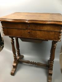Stolik niciak z epoki Ludwik Filip
