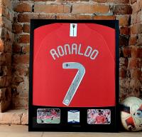 C. Ronaldo, Manchester United - koszulka z autografem w ramie od 1zł! (zag)