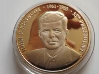 35 Prezydent USA , John F. Kennedy 1961-1963 , Pozłacana Lustrzanka 33 mm