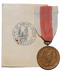 Brązowy Medal za zasługi dla Obronności Kraju z nadaniem 1975 sierżant