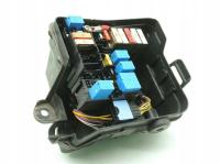 SKRZYNKA BEZPIECZNIKÓW RENAULT CAPTUR I 243809584R