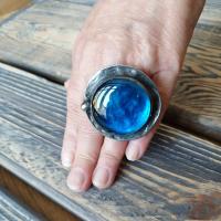 Okazały duży niebiesko turkusowy pierścień regulowany pierścionek witrażowy