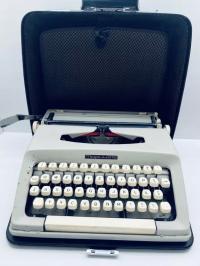 ПИШУЩАЯ МАШИНКА MAPUUA 12 MADE IN BULGARIA