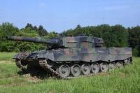 Leopard 2A4 (polskie malowanie), Academy 13428