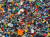 Лего кирпичи, оригинальные элементы микс 1 кг с фигуркой