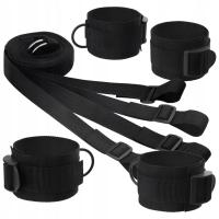 БДСМ жгут наручники на кровати секс гаджеты для пар