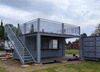 kontener morski / gastronomiczny nr.5 z nadbudową tarasu na ramie kontenera