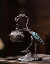 Kadzielnica żuraw z kwiatem lotosu stop cynku 11,5 cm