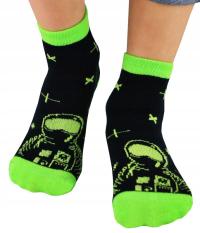 SKARPETKI SKARPETY chłopięce KOSMONAUTA czarne 23/26 V007Ł