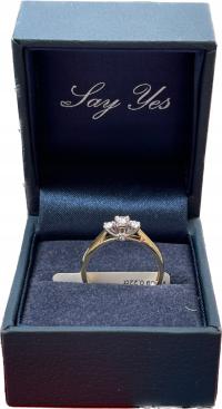 Ekskluzywne pudełko na pierścionek zaręczynowy Say Yes