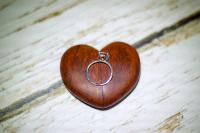Pudełko pierścionek zareczynowy serce walentynki