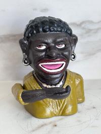 SKARBONKA Z ŻELIWA MURZYNKA Z KORALAMI SUPER PREZENT