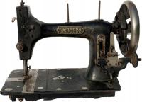 СТАРАЯ ШВЕЙНАЯ МАШИНА - LACERES - ИНТЕРЕСНАЯ МОДЕЛЬ