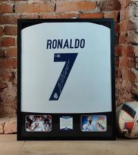 Cr. Ronaldo, Real Madryt - koszulka z autografem w ramie od 1zł! (zag)