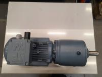 Motoreduktor SEW R40 DT80K-4 0,55kW 123obr/min