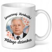 KUBEK KACZYŃSKI JAROSŁAW PREZESA PIS SMACZNEJ KAWUSI PREZENT