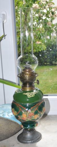 Lampa naftowa majolika Matador Brenner wys. 56 cm.