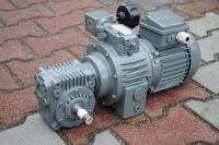 Motoreduktor kątowy 0.37kw z regulacją 16,5-95obr.