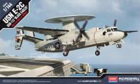 Academy 12623 USN E-2C VAW-113 Black Eagles 1:144