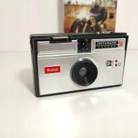 Коллекционная аналоговая камера Kodak Instamatic 50