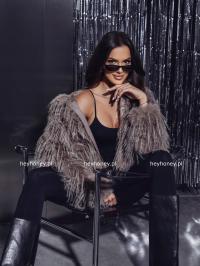 Futro o krótkim fasonie z kapturem Taupe EVERMORE