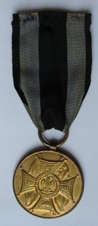 Medal Zasłużonym na polu Chwały Lenino 1943 stara kopia ze starą wstążką