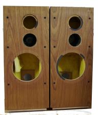 Корпуса колонн JBL L80T звукоизоляция