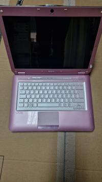 Ноутбук Sony VAIO розовый VGN-CS31S включается Intel