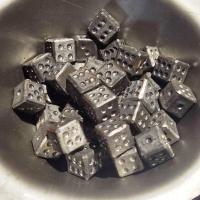 Kości do gry stalowe kute