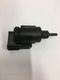 CZUJNIK ŚWIATEŁ STOP STOPU VW GOLF V 3B0945511C