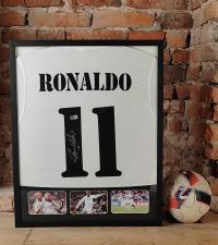 Роналду, Реал Мадрид-футболка с автографом в руке от 1 PLN! (заг)