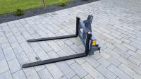Paleciak na tył ciągnika widły do palet 2 TONY TUZ ciągnika