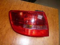 LAMPA LEWA TYŁ AUDI A6 C6 KOMBI 89304302 4F9945095