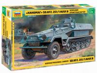 Hanomag SdKfz-251/1Ausf.B - German Personnel Carrier /1:35/ - ZVEZDA 3572