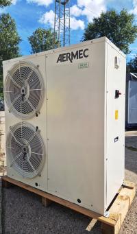 Чиллер охладитель воды Aermec 15 кВт