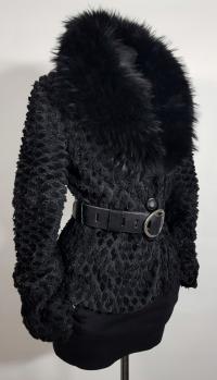 Naturalne futro piękne leciutkie jenot kruczoczarna ciekawa kurtka L 40