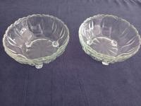 Две красивые салатницы на винтажных ножках