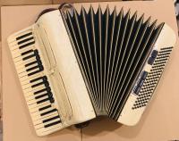 SOPRANI Ampliphonic Lido-аккордеон 120 Басов винтаж
