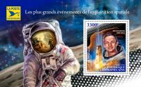 Kosmos: Neil Armstrong, Apollo 11; blok 3300F #CA18702b