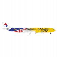 MODEL AIRBUS A330 MALAYSIA AIRLINES 1:500