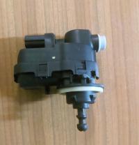 FIAT SEDICI OPEL VIVARO SILNICZEK REFLEKTORA