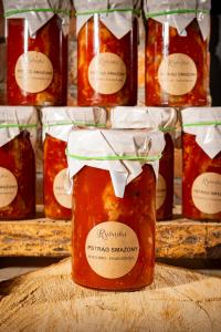 Pstrąg smażony w zalewie korzenno-pomidorowej