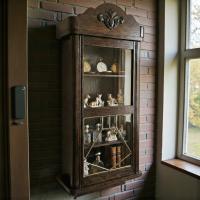 Witrynka Apteczka Szafka Wiszaca Dąb miedzywojenna z witrażem